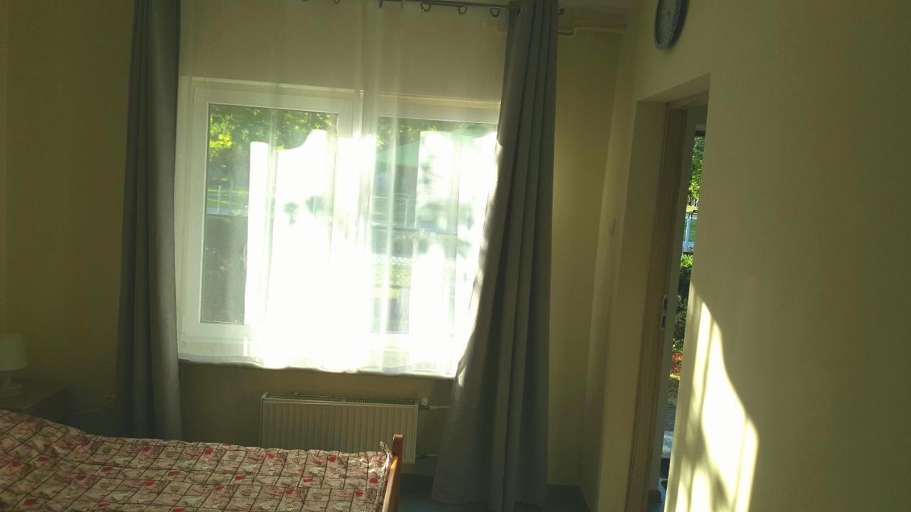 Bed and Breakfast Dom Joanna Dziwnów Exterior foto