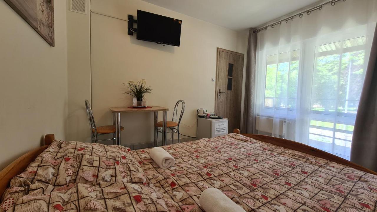 Bed and Breakfast Dom Joanna Dziwnów Exterior foto